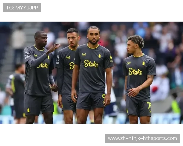 英超降级不振球队的赛季表现与困境分析